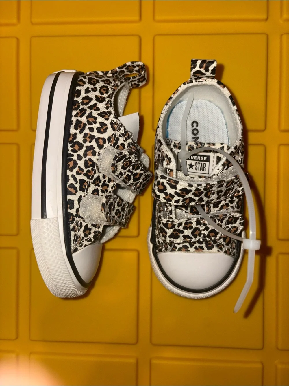 Converse Kids' Leopard Print Low Top Sneakers